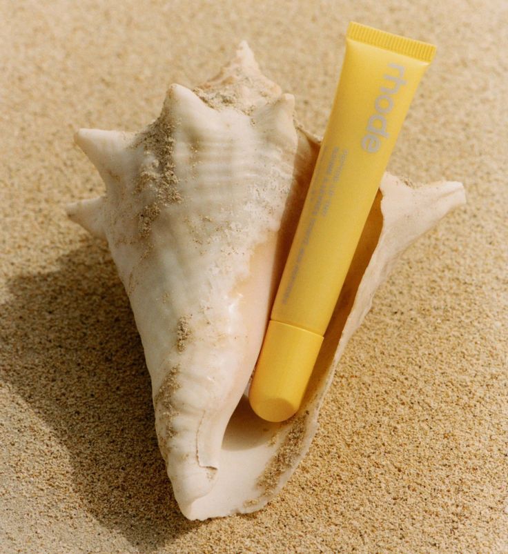 rhode Lip Case - Lemontini